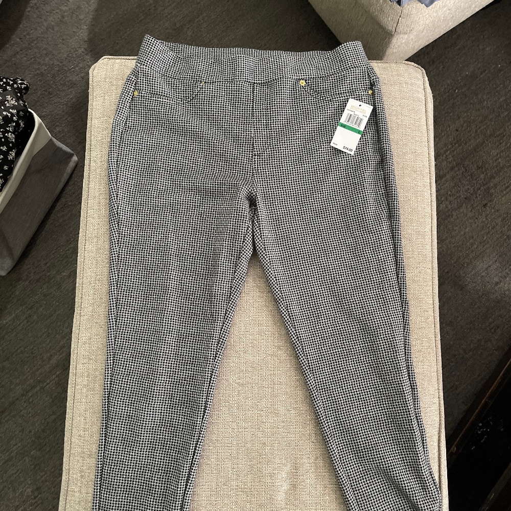 NWT - Women’s Michael Kors Dress Pants - (L)